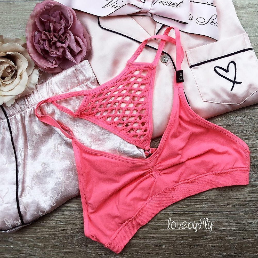 2/$30 - Victoria's Secret Sport Racerback Bralette Bra